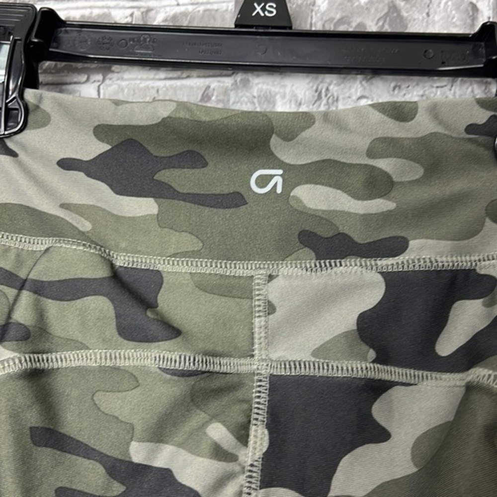 Gap - Picture 5 of 7